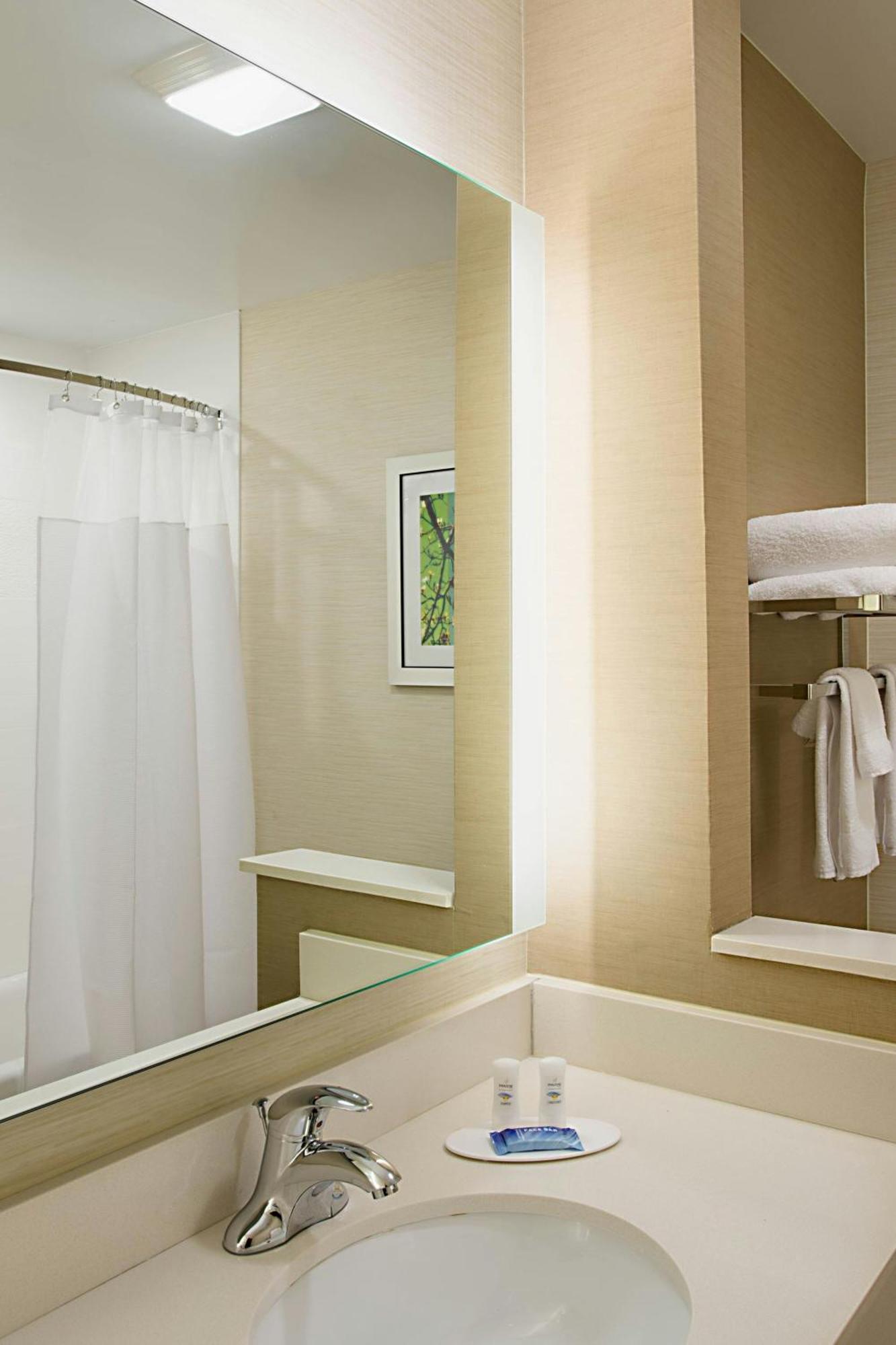 Fairfield Inn & Suites By Marriott Dallas West/I-30 מראה חיצוני תמונה