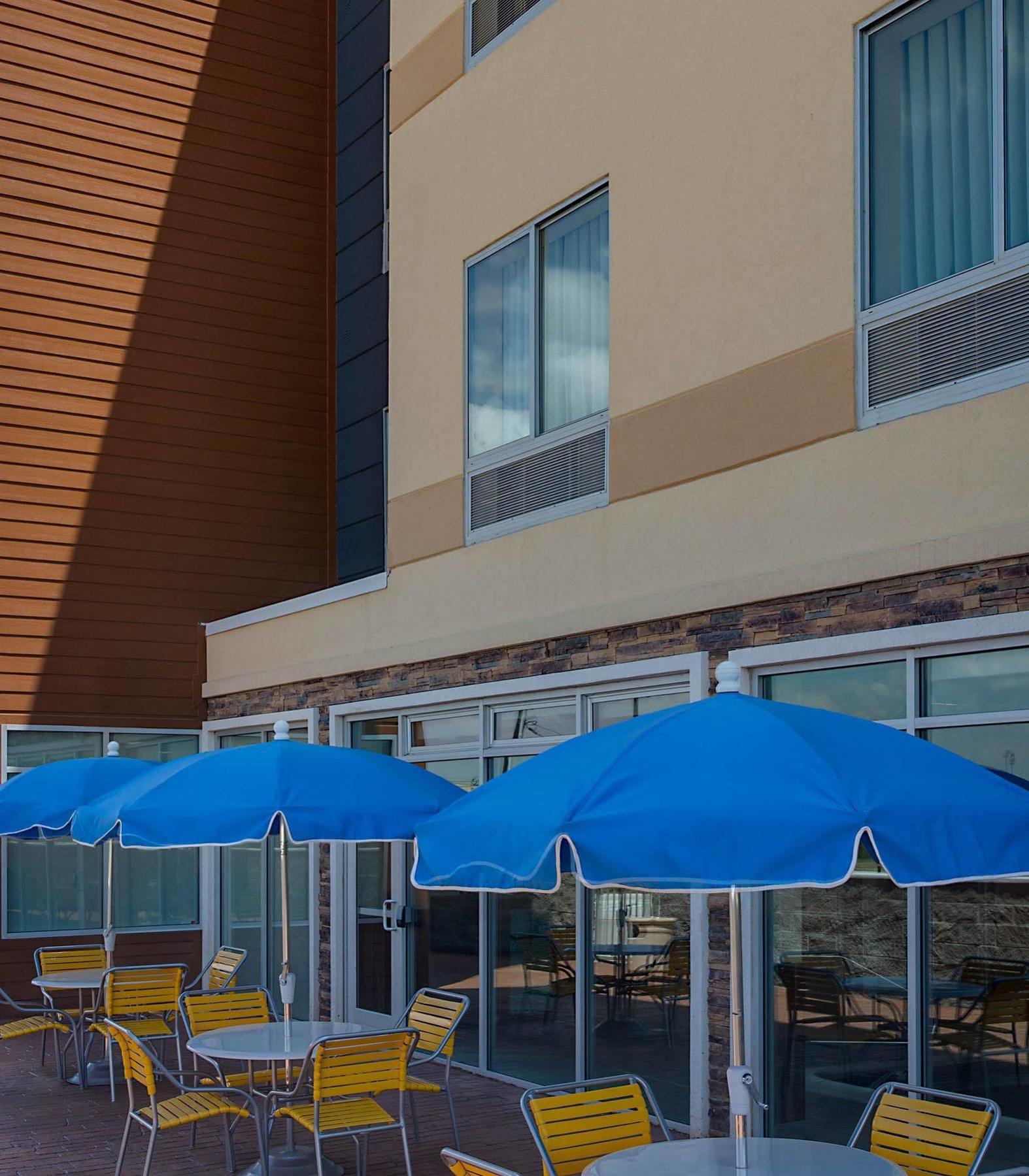 Fairfield Inn & Suites By Marriott Dallas West/I-30 מראה חיצוני תמונה